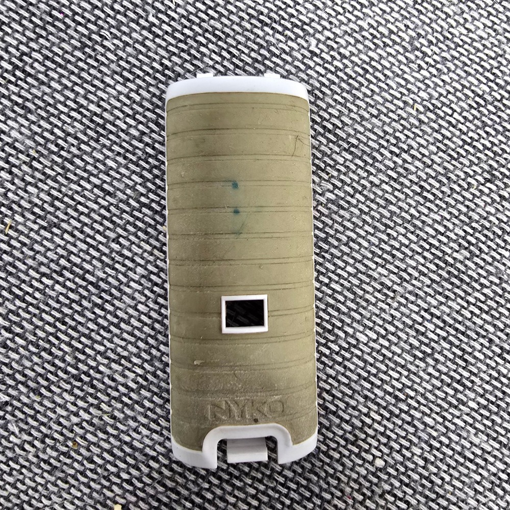 Nyko Nintendo Wii Remote Battery Cover Replacement White with Tan Rubber Grip
